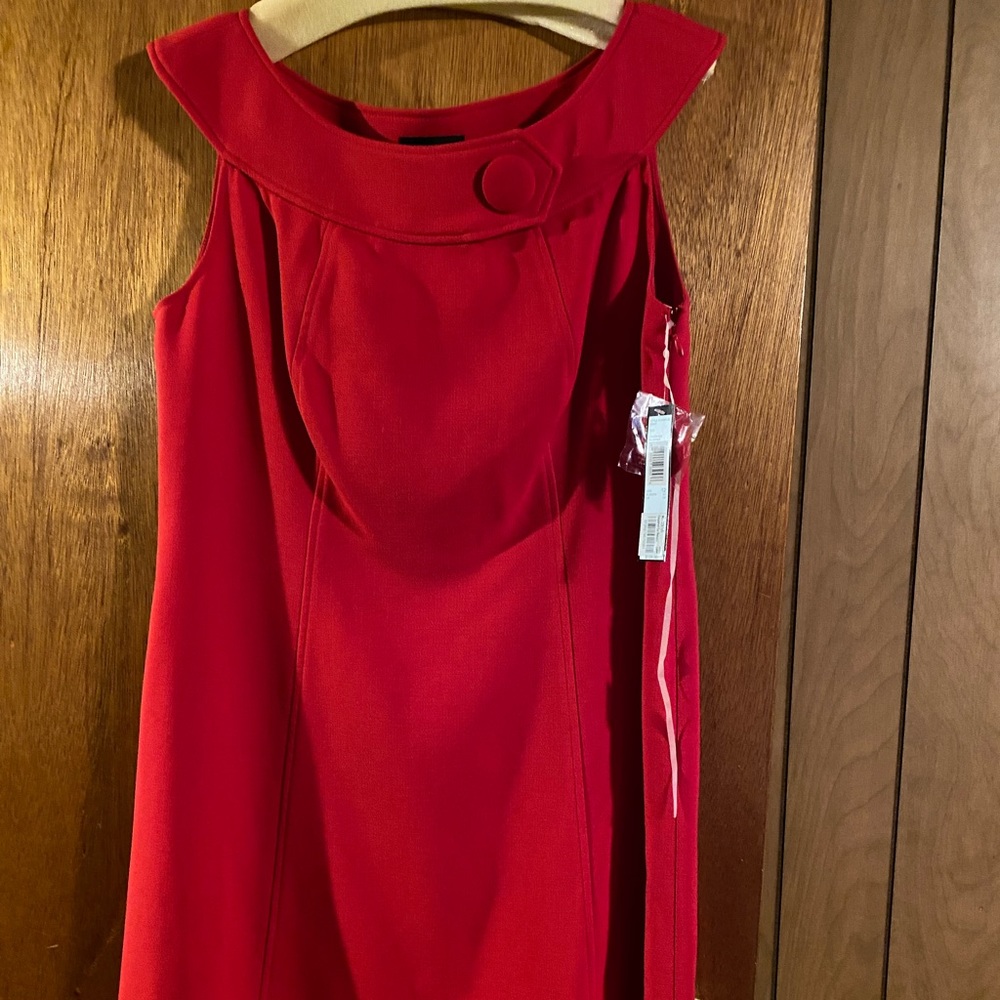 NWT Tahari dress